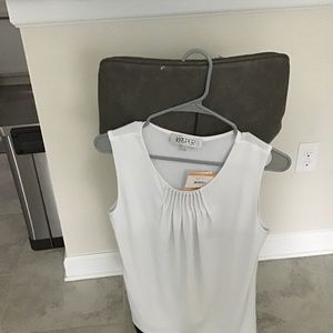 Kasper sleeveless dress top